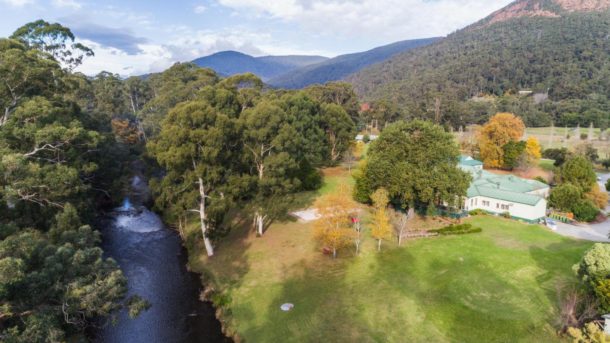Oscar'S On The Yarra Hotel Warburton Eksteriør billede